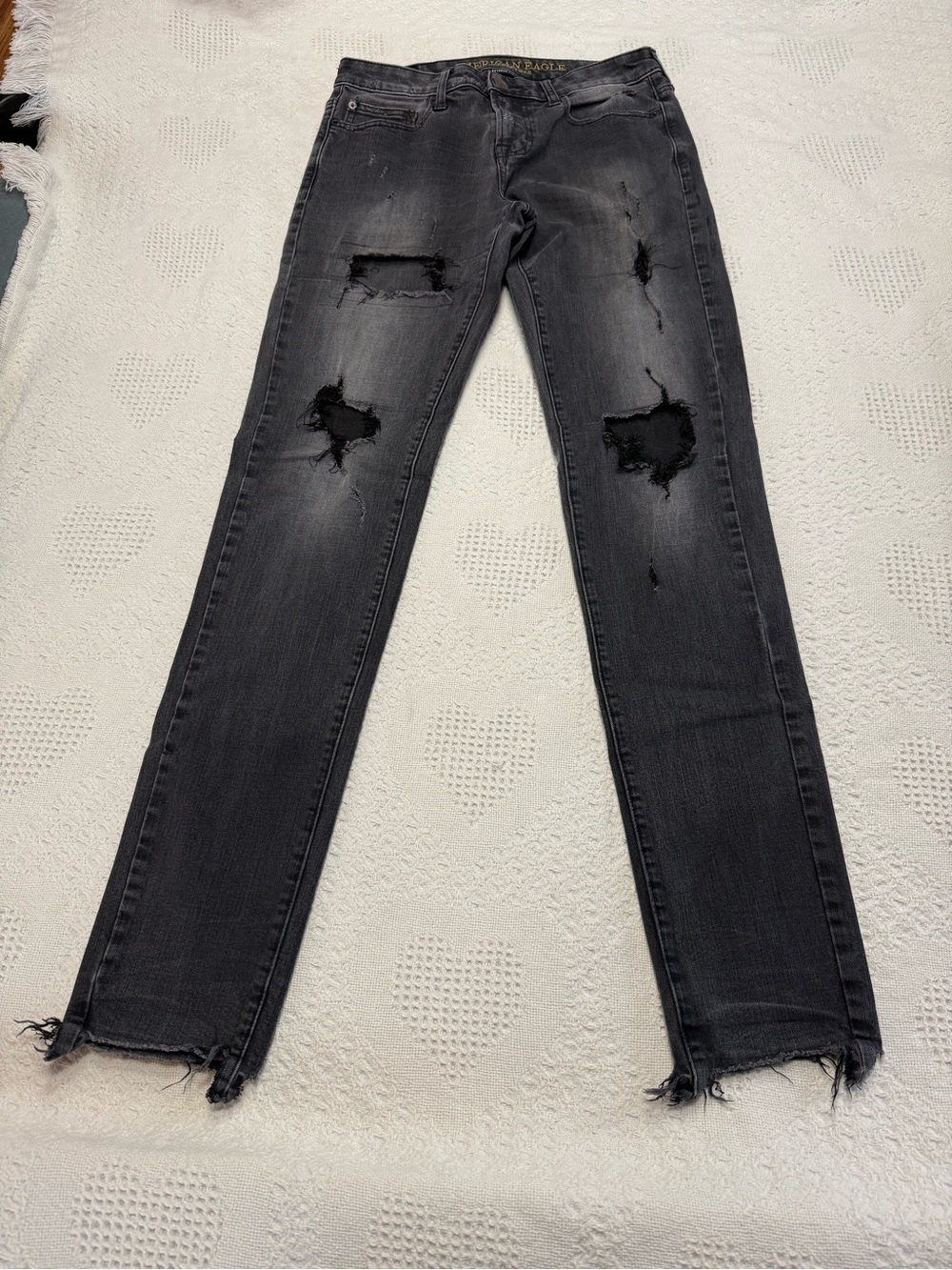 American Eagle Outfitters Black Distressed Skinny Jeans (30x34)